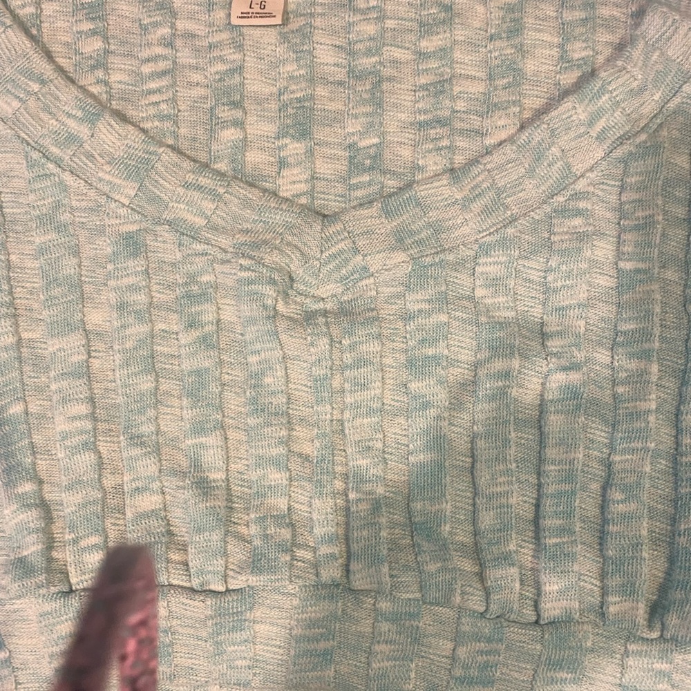 Crop top sweater